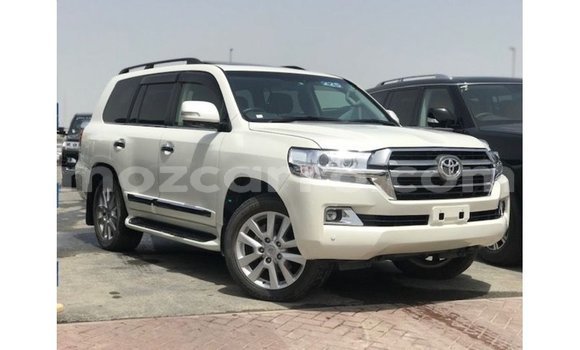 Buy Import Toyota Land Cruiser White Car in Import - Dubai in Cabo Delgado Buy Import Toyota Land Cruiser White Car in Import - Dubai in Cabo Delgado