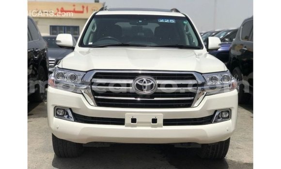 Buy Import Toyota Land Cruiser White Car in Import - Dubai in Cabo Delgado Buy Import Toyota Land Cruiser White Car in Import - Dubai in Cabo Delgado