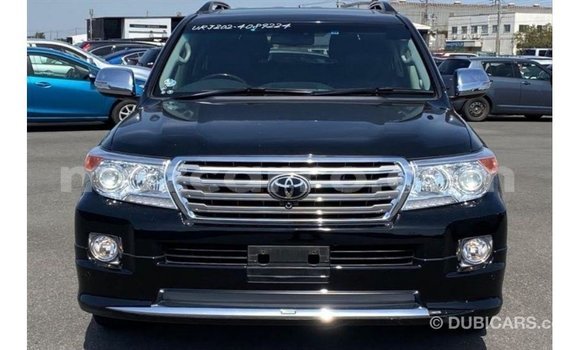 Tenga Imported Toyota Land Cruiser Nhema Mota in Import - Dubai in Cabo Delgado Tenga Imported Toyota Land Cruiser Nhema Mota in Import - Dubai in Cabo Delgado