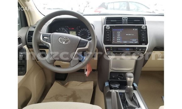 Nunua Imported Toyota Prado Nyeusi Gari ndani ya Import - Dubai nchini Cabo Delgado Nunua Imported Toyota Prado Nyeusi Gari ndani ya Import - Dubai nchini Cabo Delgado