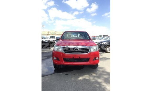 Comprar Importar Toyota Hilux Vermelho Carro em Import - Dubai em Cabo Delgado Comprar Importar Toyota Hilux Vermelho Carro em Import - Dubai em Cabo Delgado