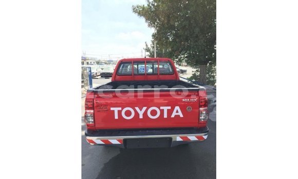 Comprar Importar Toyota Hilux Vermelho Carro em Import - Dubai em Cabo Delgado Comprar Importar Toyota Hilux Vermelho Carro em Import - Dubai em Cabo Delgado