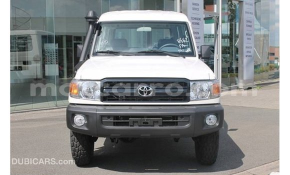 Comprar Importar Toyota Land Cruiser Branco Carro em Import - Dubai em Cabo Delgado Comprar Importar Toyota Land Cruiser Branco Carro em Import - Dubai em Cabo Delgado