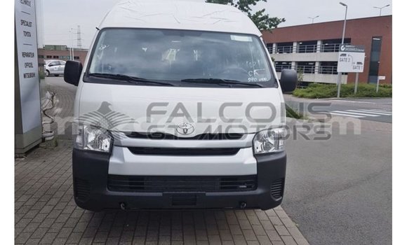 Nunua Imported Toyota Hiace Nyeupe Gari ndani ya Import - Dubai nchini Cabo Delgado Nunua Imported Toyota Hiace Nyeupe Gari ndani ya Import - Dubai nchini Cabo Delgado