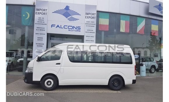 Nunua Imported Toyota Hiace Nyeupe Gari ndani ya Import - Dubai nchini Cabo Delgado Nunua Imported Toyota Hiace Nyeupe Gari ndani ya Import - Dubai nchini Cabo Delgado