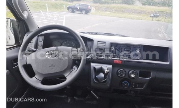 Nunua Imported Toyota Hiace Nyeupe Gari ndani ya Import - Dubai nchini Cabo Delgado Nunua Imported Toyota Hiace Nyeupe Gari ndani ya Import - Dubai nchini Cabo Delgado