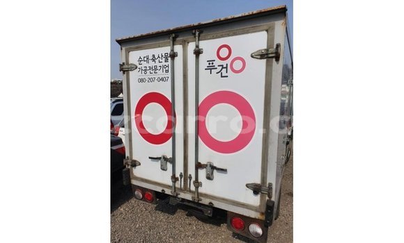 Nunua Imported Kia Carens Nyeupe Gari ndani ya Import - Dubai nchini Cabo Delgado Nunua Imported Kia Carens Nyeupe Gari ndani ya Import - Dubai nchini Cabo Delgado