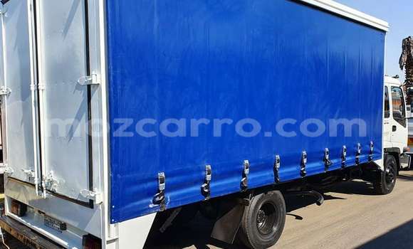 Comprar Usado Isuzu FTR 850 Branco Caminhão em Inhambane em Inhambane Comprar Usado Isuzu FTR 850 Branco Caminhão em Inhambane em Inhambane