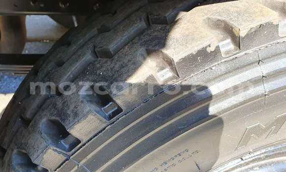 Comprar Usado Isuzu FTR 850 Branco Caminhão em Inhambane em Inhambane Comprar Usado Isuzu FTR 850 Branco Caminhão em Inhambane em Inhambane