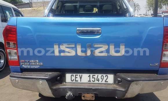 Nunua Ilio tumika Isuzu KB Bluu Gari ndani ya Inhambane nchini Inhambane Nunua Ilio tumika Isuzu KB Bluu Gari ndani ya Inhambane nchini Inhambane