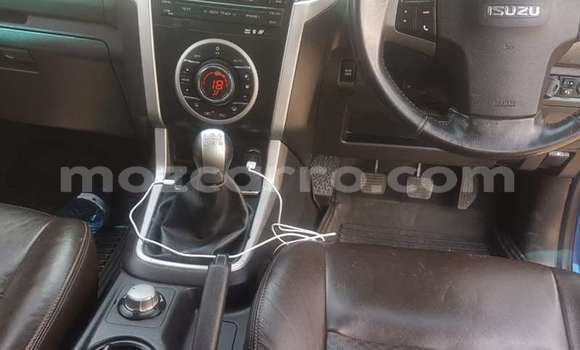 Nunua Ilio tumika Isuzu KB Bluu Gari ndani ya Inhambane nchini Inhambane Nunua Ilio tumika Isuzu KB Bluu Gari ndani ya Inhambane nchini Inhambane