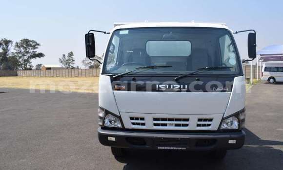 Buy Used Isuzu FTR 850 White Truck in Inhambane in Inhambane Buy Used Isuzu FTR 850 White Truck in Inhambane in Inhambane