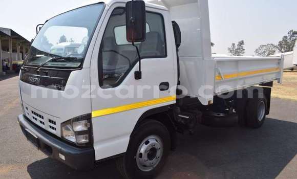 Buy Used Isuzu FTR 850 White Truck in Inhambane in Inhambane Buy Used Isuzu FTR 850 White Truck in Inhambane in Inhambane