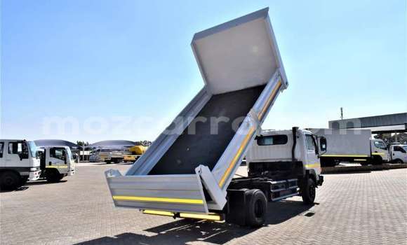 Buy Used Nissan UD White Truck in Inhambane in Inhambane Buy Used Nissan UD White Truck in Inhambane in Inhambane