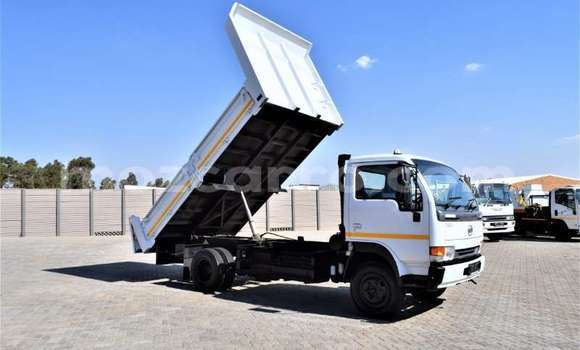 Buy Used Nissan UD White Truck in Inhambane in Inhambane Buy Used Nissan UD White Truck in Inhambane in Inhambane