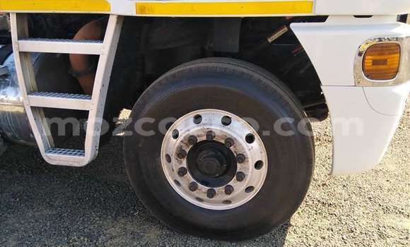 Buy Used Caterpillar 120 White Truck in Mabalane in Gaza Buy Used Caterpillar 120 White Truck in Mabalane in Gaza