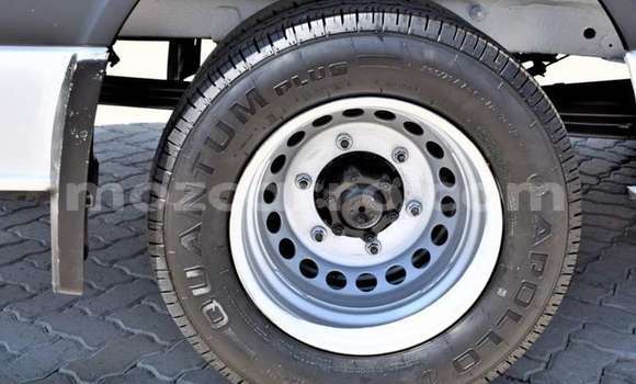 Buy Used Volkswagen TRUCK White Truck in Maputo in Maputo Buy Used Volkswagen TRUCK White Truck in Maputo in Maputo