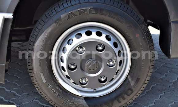 Buy Used Volkswagen TRUCK White Truck in Maputo in Maputo Buy Used Volkswagen TRUCK White Truck in Maputo in Maputo