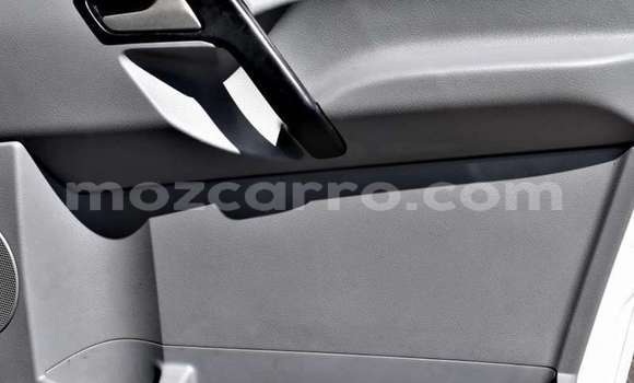 Buy Used Volkswagen TRUCK White Truck in Maputo in Maputo Buy Used Volkswagen TRUCK White Truck in Maputo in Maputo