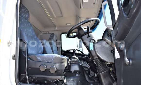 Buy Used Hino 300 Series White Truck in Maputo in Maputo Buy Used Hino 300 Series White Truck in Maputo in Maputo