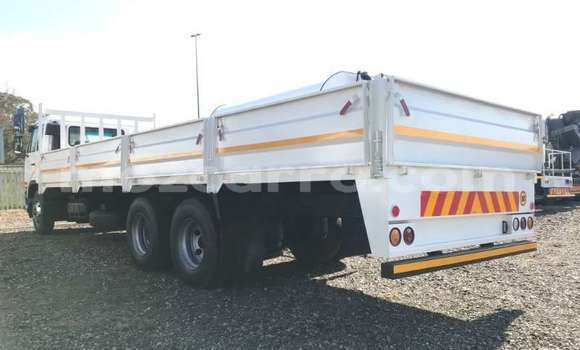 Buy Used Nissan UD White Truck in Maputo in Maputo Buy Used Nissan UD White Truck in Maputo in Maputo