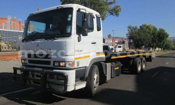 Buy Used Mitsubishi Canter White Truck in Inhambane in Inhambane Buy Used Mitsubishi Canter White Truck in Inhambane in Inhambane