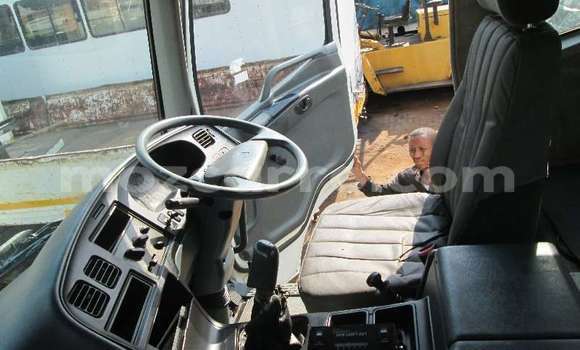 Buy Used Mitsubishi Canter White Truck in Inhambane in Inhambane Buy Used Mitsubishi Canter White Truck in Inhambane in Inhambane