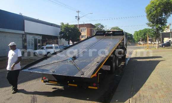 Buy Used Mitsubishi Canter White Truck in Inhambane in Inhambane Buy Used Mitsubishi Canter White Truck in Inhambane in Inhambane