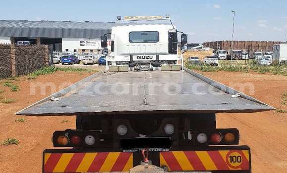 Buy Used Isuzu FTR 850 White Truck in Inhambane in Inhambane Buy Used Isuzu FTR 850 White Truck in Inhambane in Inhambane