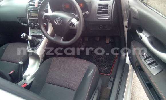 Comprar Usado Toyota Auris Prata Carro em Maputo em Maputo Comprar Usado Toyota Auris Prata Carro em Maputo em Maputo