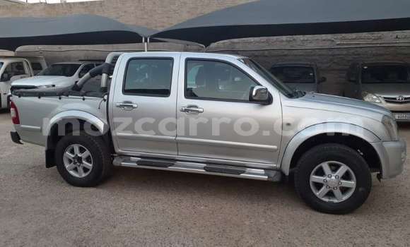Comprar Usado Isuzu KB Prata Carro em Maputo em Maputo Comprar Usado Isuzu KB Prata Carro em Maputo em Maputo