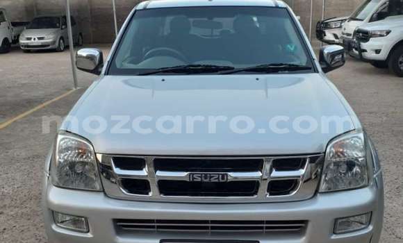 Comprar Usado Isuzu KB Prata Carro em Maputo em Maputo Comprar Usado Isuzu KB Prata Carro em Maputo em Maputo