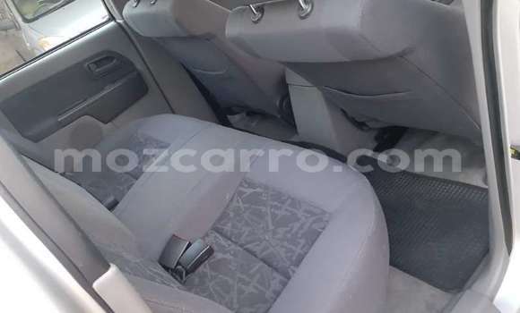 Comprar Usado Isuzu KB Prata Carro em Maputo em Maputo Comprar Usado Isuzu KB Prata Carro em Maputo em Maputo