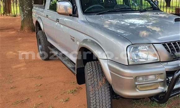 Buy Used Mitsubishi Colt Silver Car in Maputo in Maputo