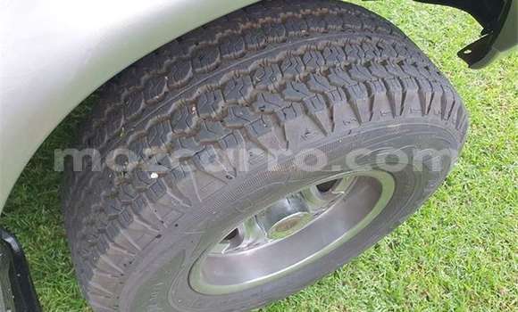 Comprar Usado Mitsubishi Colt Prata Carro em Maputo em Maputo Comprar Usado Mitsubishi Colt Prata Carro em Maputo em Maputo