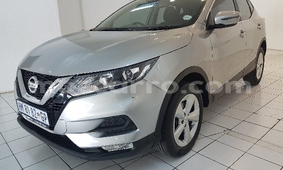 Comprar Usado Nissan Qashqai Prata Carro em Mutarara em Tete Comprar Usado Nissan Qashqai Prata Carro em Mutarara em Tete