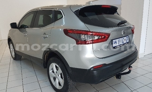 Comprar Usado Nissan Qashqai Prata Carro em Mutarara em Tete Comprar Usado Nissan Qashqai Prata Carro em Mutarara em Tete