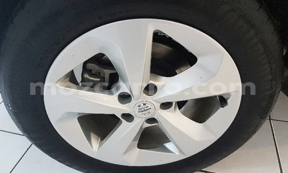 Comprar Usado Nissan Qashqai Prata Carro em Mutarara em Tete Comprar Usado Nissan Qashqai Prata Carro em Mutarara em Tete