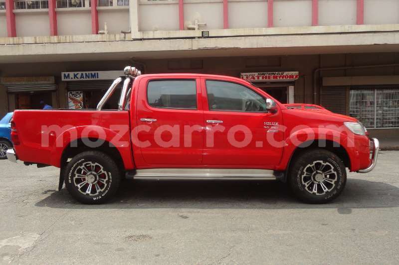 Big with watermark toyota hilux sofala beira 8168