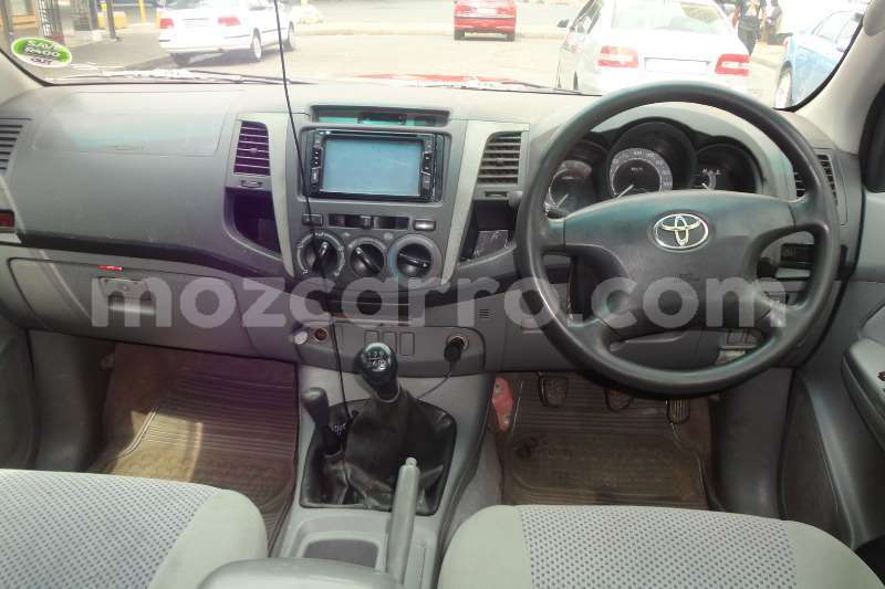 Big with watermark toyota hilux sofala beira 8168