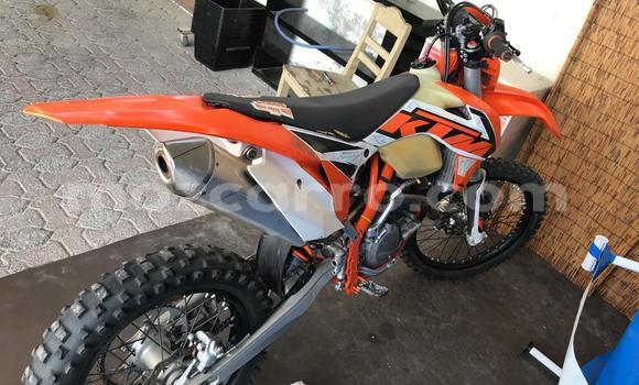 Comprar Usado KTM EXC Vermelho Moto em Pemba em Cabo Delgado