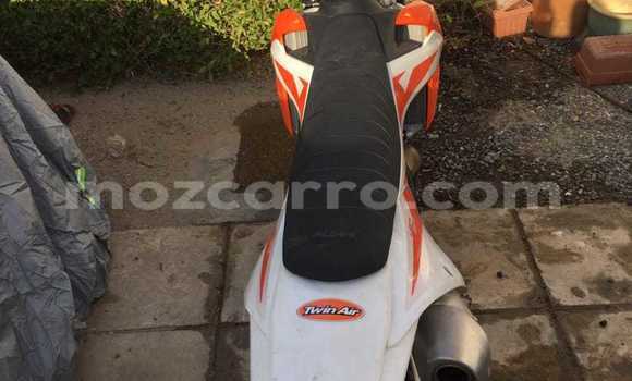 Comprar Usado KTM 450 Vermelho Moto em Pemba em Cabo Delgado Comprar Usado KTM 450 Vermelho Moto em Pemba em Cabo Delgado
