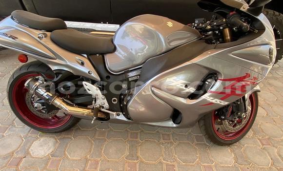 Comprar Usado Suzuki HAYABUSA Prata Moto em Pemba em Cabo Delgado