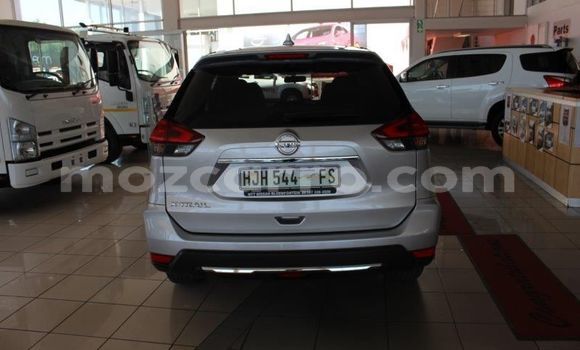 Comprar Usado Nissan X-Trail Prata Carro em Gilé em Zambezia Comprar Usado Nissan X-Trail Prata Carro em Gilé em Zambezia