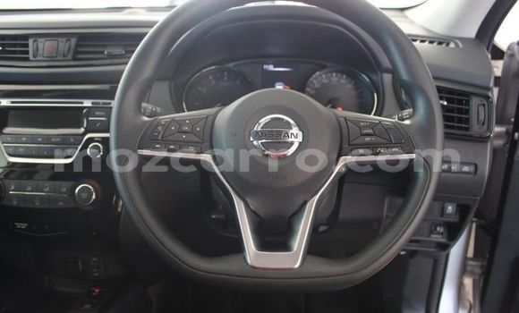 Comprar Usado Nissan X-Trail Prata Carro em Gilé em Zambezia Comprar Usado Nissan X-Trail Prata Carro em Gilé em Zambezia