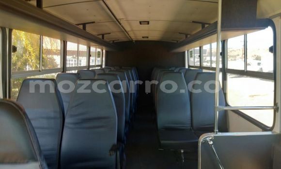 Comprar Usado Nissan UNKNOWN Branco Carro em Balama em Cabo Delgado Comprar Usado Nissan UNKNOWN Branco Carro em Balama em Cabo Delgado