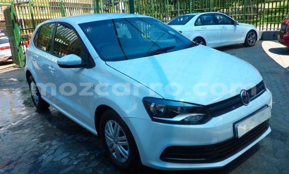 Buy Used Volkswagen Polo White Car in Beira in Sofala Buy Used Volkswagen Polo White Car in Beira in Sofala