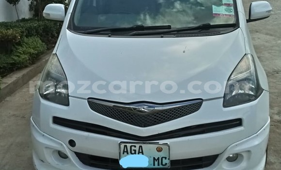 Comprar Usado Toyota Ractis Branco Carro em Maputo em Maputo Comprar Usado Toyota Ractis Branco Carro em Maputo em Maputo