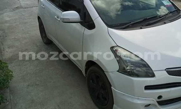 Comprar Usado Toyota Ractis Branco Carro em Maputo em Maputo Comprar Usado Toyota Ractis Branco Carro em Maputo em Maputo