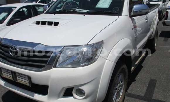 Comprar Usado Toyota Hilux Branco Carro em Balama em Cabo Delgado Comprar Usado Toyota Hilux Branco Carro em Balama em Cabo Delgado